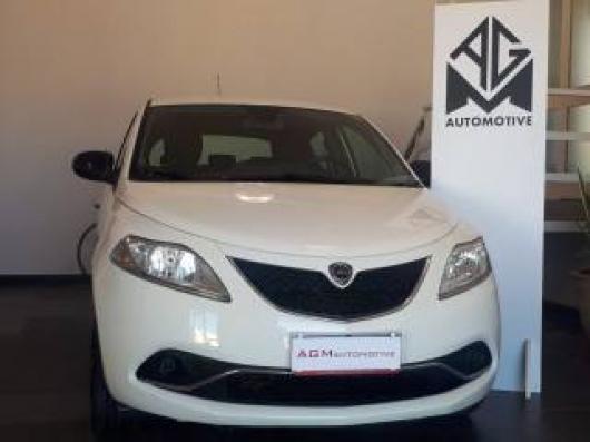 Ypsilon