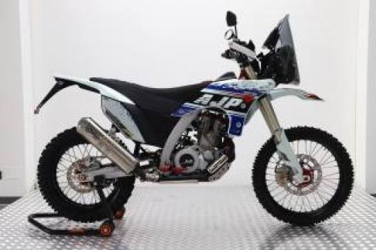 nuovo AJP PR7 650 Adventure