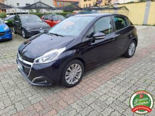 usato PEUGEOT 208