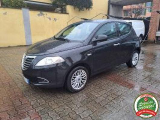 usato LANCIA Ypsilon