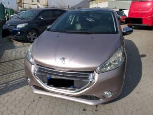 usato PEUGEOT 208