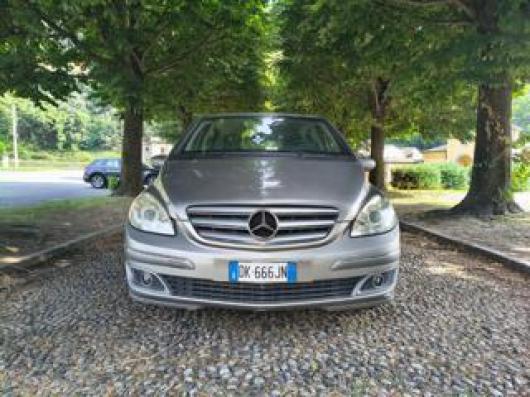 usato MERCEDES B 180