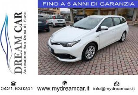 usato TOYOTA Auris Touring Sports