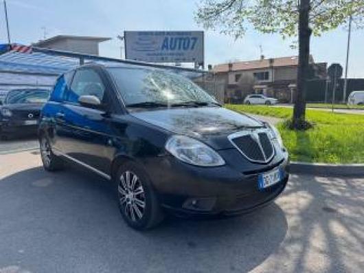 usato LANCIA Ypsilon