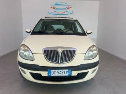 usato LANCIA Ypsilon