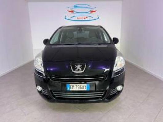 usato PEUGEOT 5008