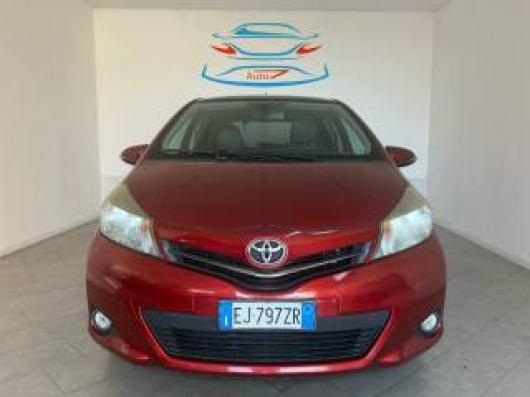 usato TOYOTA Yaris