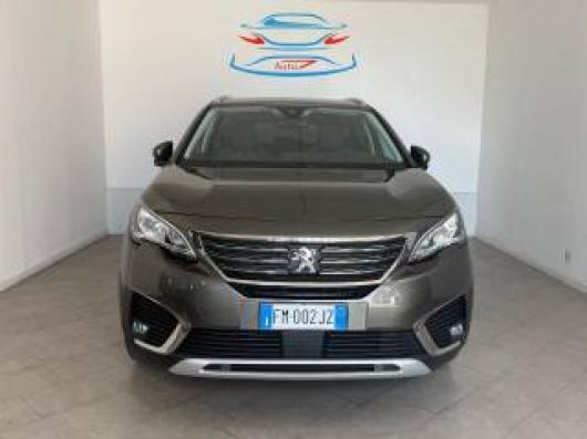 usato PEUGEOT 5008
