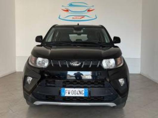 usato MAHINDRA KUV100