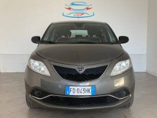 usato LANCIA Ypsilon