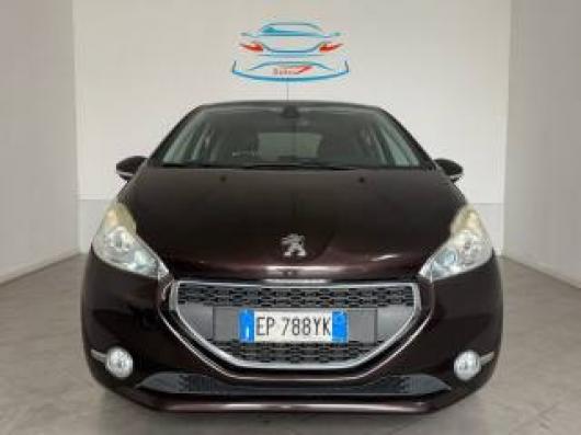 usato PEUGEOT 208