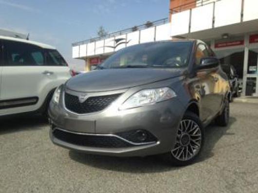 usato LANCIA Ypsilon