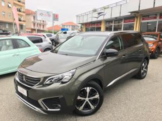 usato PEUGEOT 5008