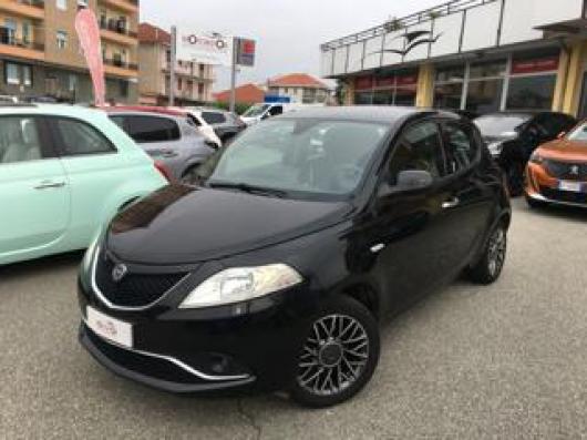 usato LANCIA Ypsilon