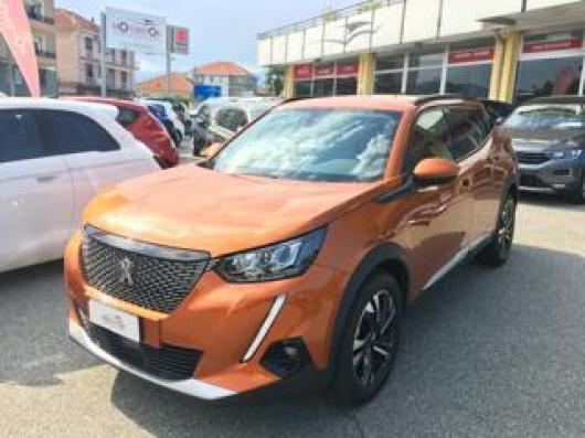 usato PEUGEOT 2008