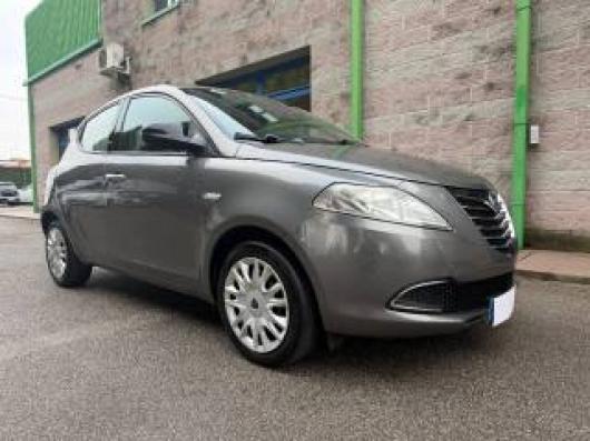usato LANCIA Ypsilon