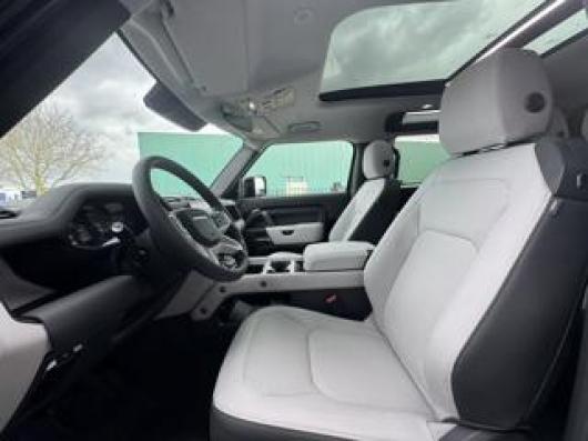 Km 0 LAND ROVER Defender
