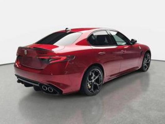 nuovo ALFA ROMEO Giulia