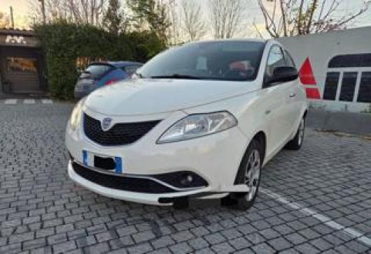 usato LANCIA Ypsilon