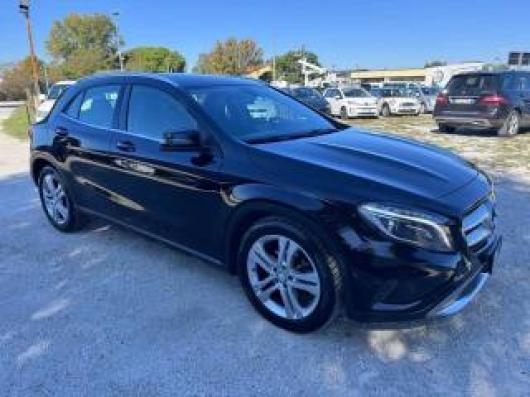 usato MERCEDES GLA 200
