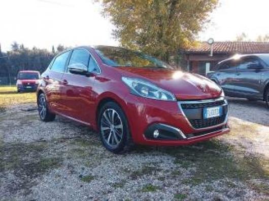 usato PEUGEOT 208