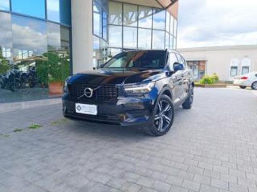 usato VOLVO XC40