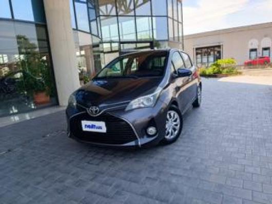 usato TOYOTA Yaris