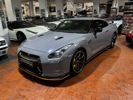 usato NISSAN GT R