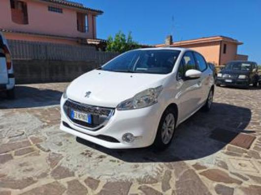 usato PEUGEOT 208