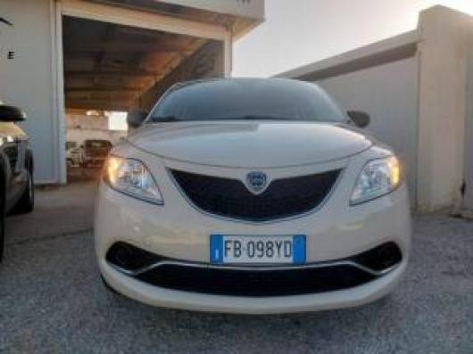 usato LANCIA Ypsilon