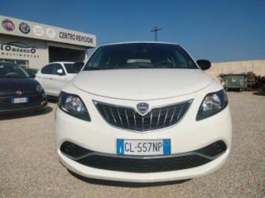 usato LANCIA Ypsilon