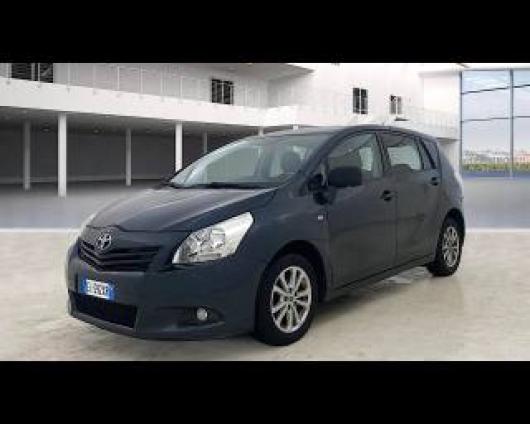 usato TOYOTA Verso