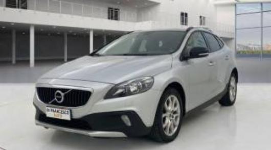 V40 Cross Country