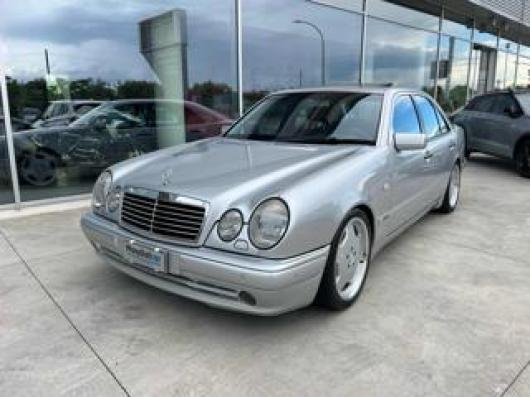 usato MERCEDES E 55