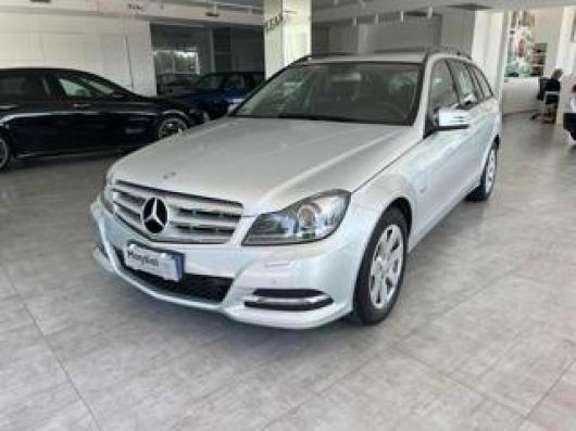 usato MERCEDES C 220