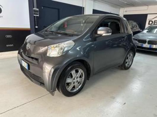 usato TOYOTA iQ
