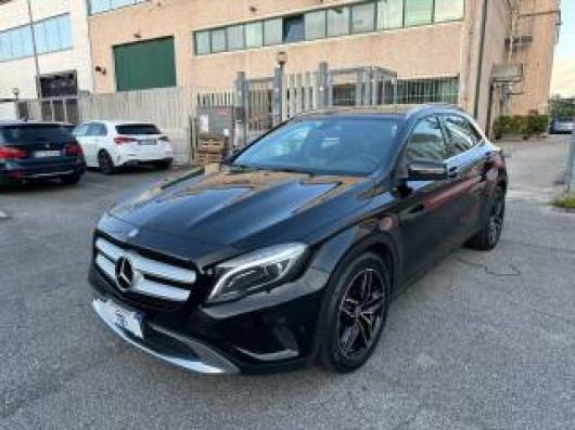usato MERCEDES GLA 200