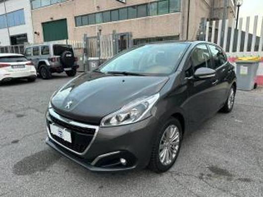 usato PEUGEOT 208