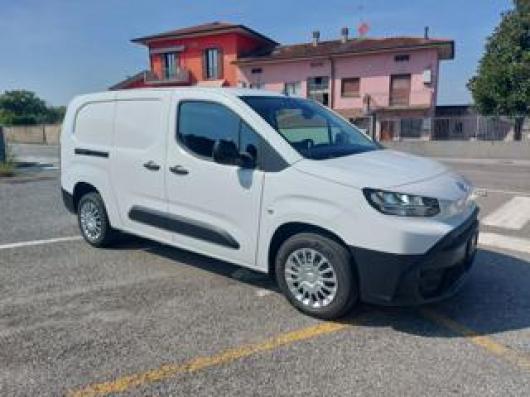 Proace City