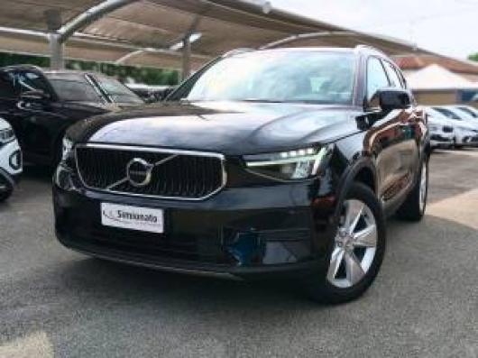 usato VOLVO XC40