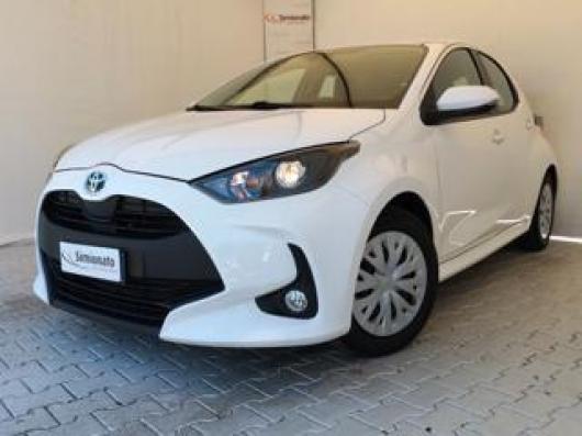 usato TOYOTA Yaris