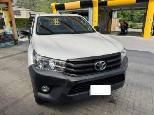 usato TOYOTA Hilux