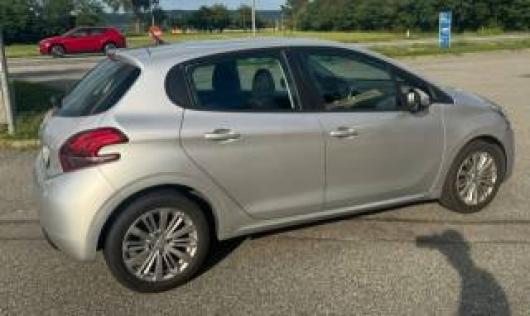 usato PEUGEOT 208