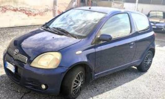 usato TOYOTA Yaris