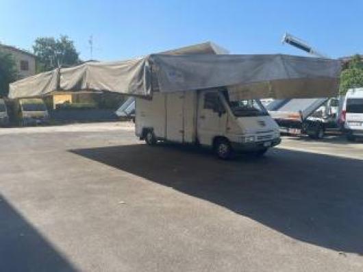 usato RENAULT Master