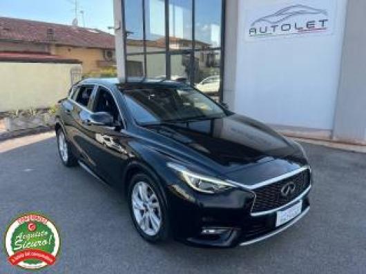 usato INFINITI Q30