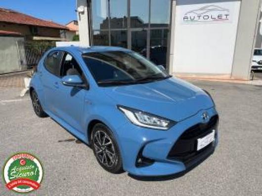 usato TOYOTA Yaris