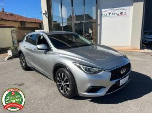 usato INFINITI Q30