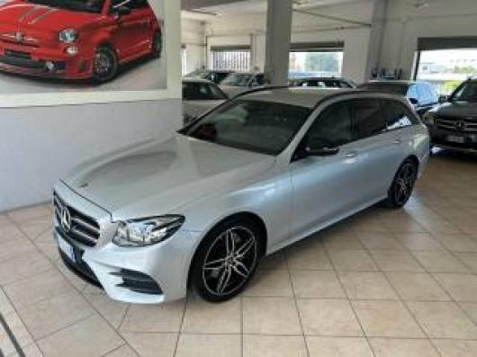 usato MERCEDES E 220