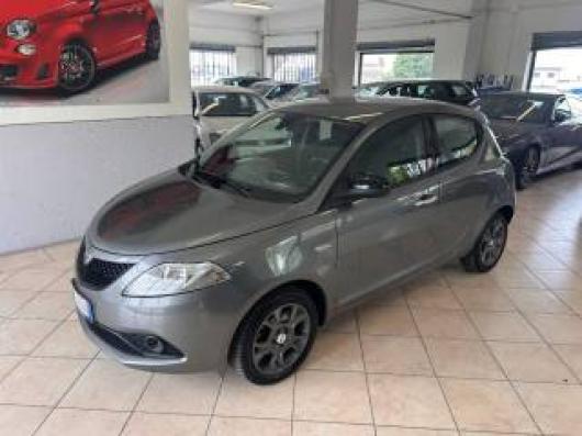 usato LANCIA Ypsilon